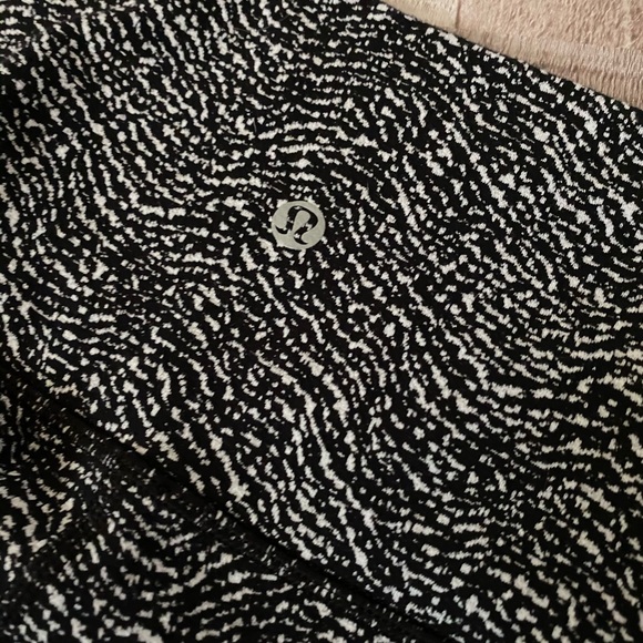 Lululemon Wunder Under - Picture 3 of 5